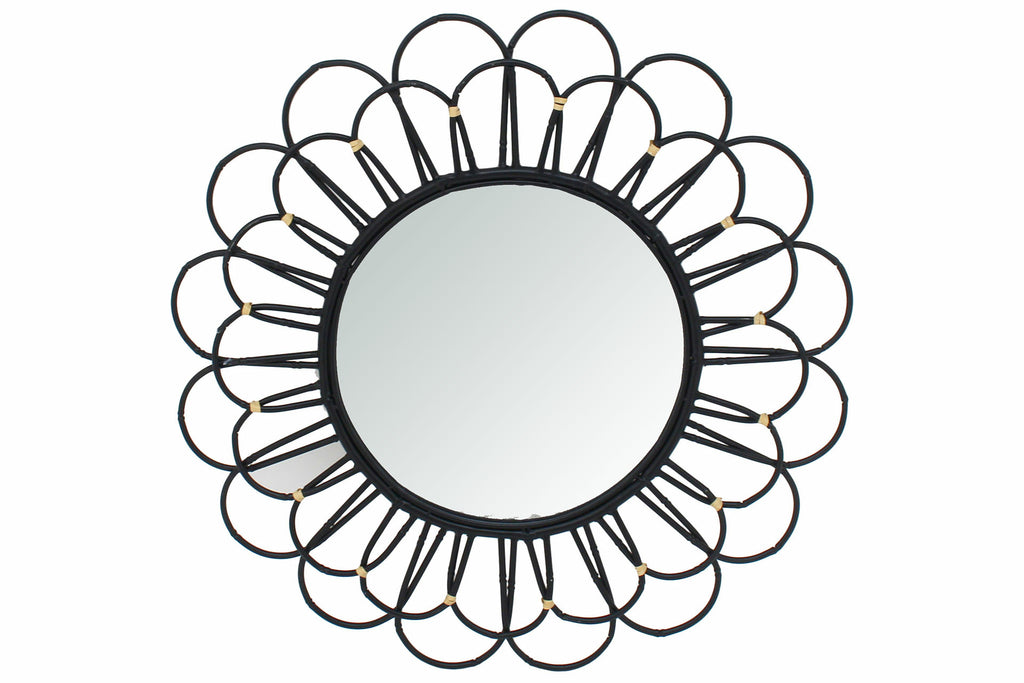 Musta metallinen bambupeili