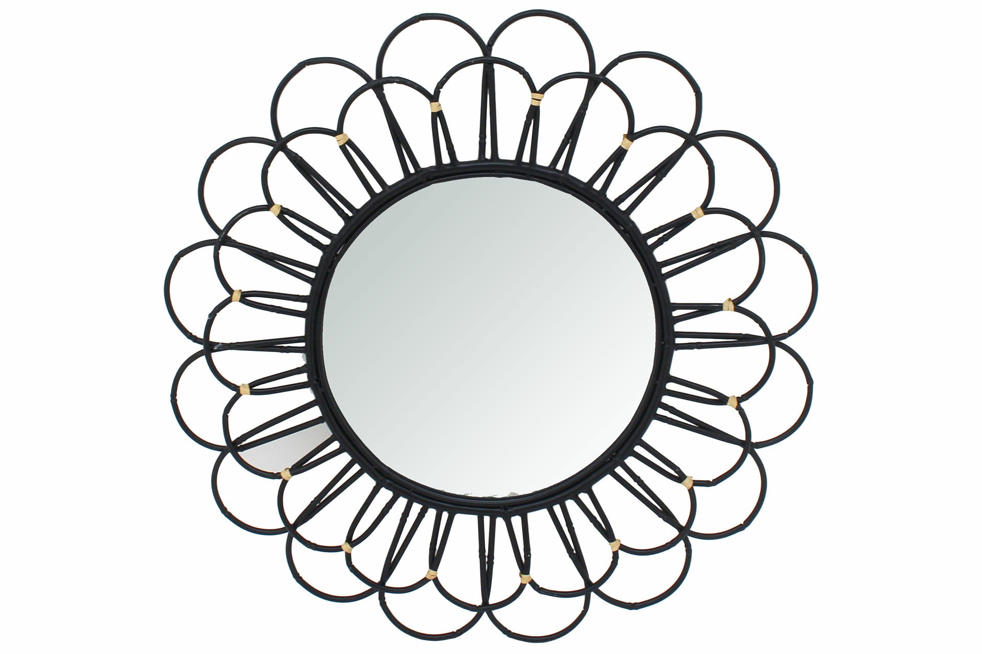 Musta metallinen bambupeili